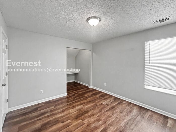 Building Photo - 4140 Ravenwood Ct