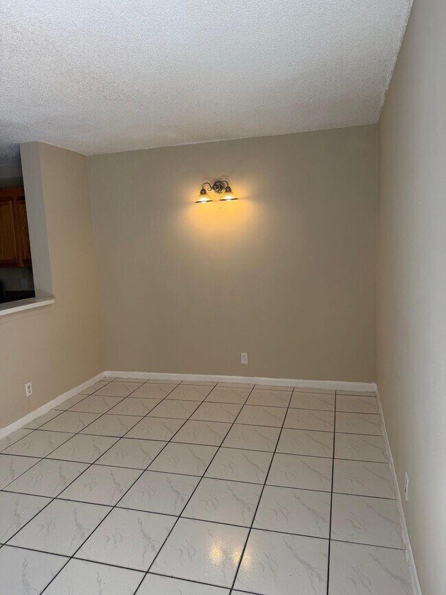 Building Photo - 11441 NW 35th St