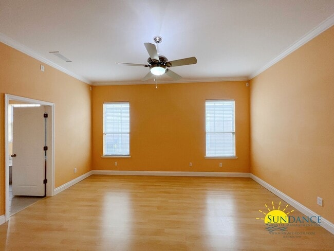 Building Photo - Spacious 3-Bedroom Home with Florida Room in the Heart of Fort Walton Beach!