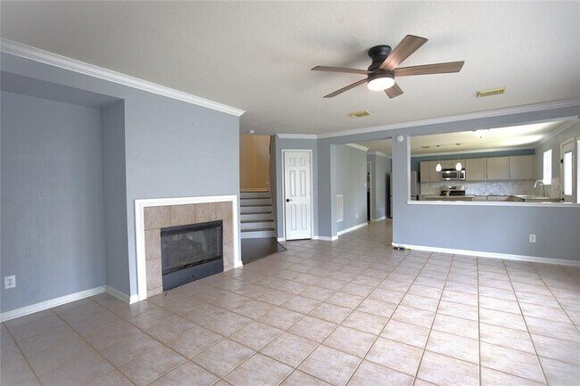 Building Photo - 15215 Possumwood Dr