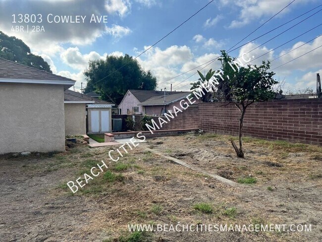 Building Photo - 13803 Cowley Ave