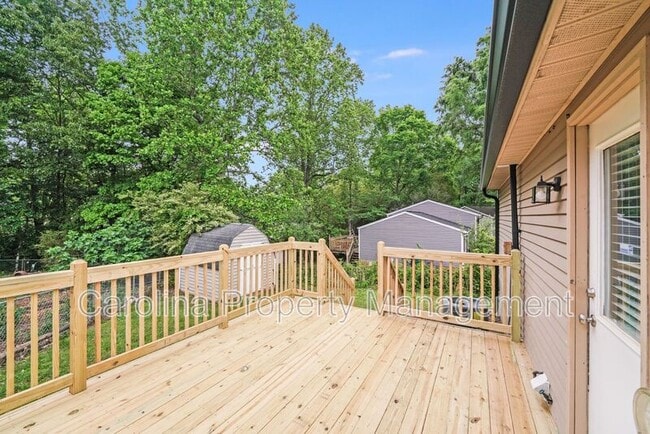 Building Photo - 5001 Forest Mountain Ct