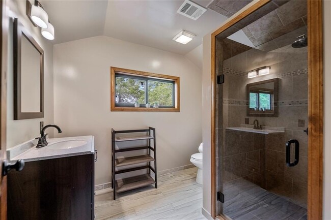Building Photo - 358 Bridgeview Dr
