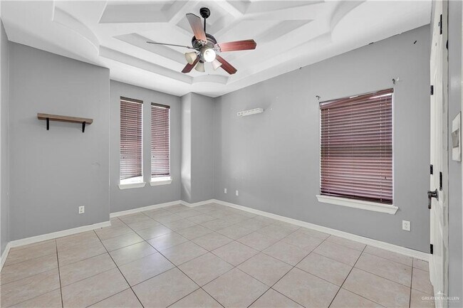Building Photo - 2523 Yellow Rose Dr