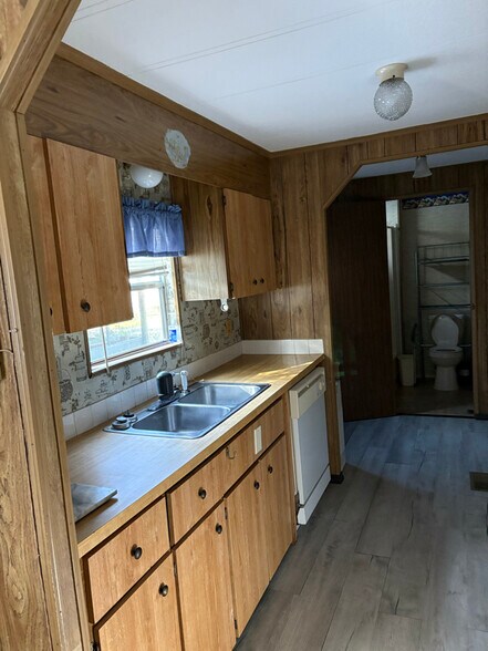 Building Photo - 3276 Mt Tabor Rd