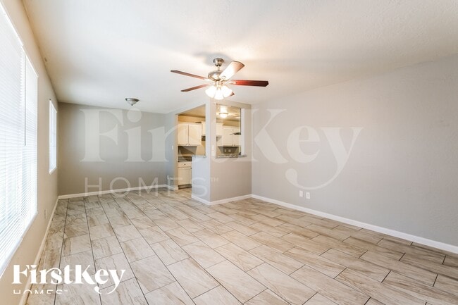 Building Photo - 1308 W Elm St