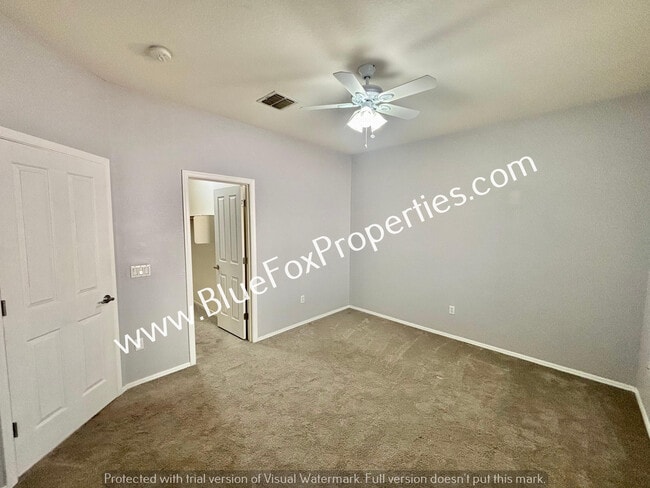 Building Photo - 11930 W Heyburn Dr