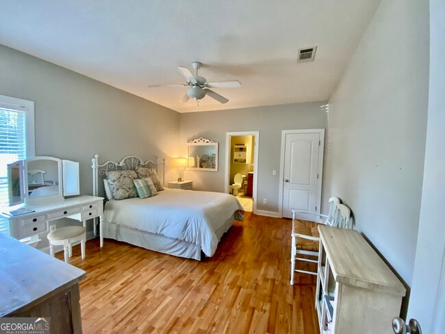 Building Photo - 418 Myrtle Crossing Ln