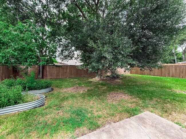 Building Photo - 4521 Allegro Dr
