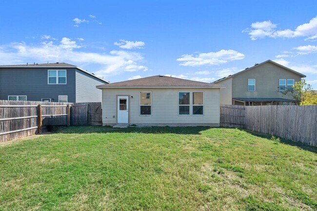 Building Photo - 5704 Levenwood Ln