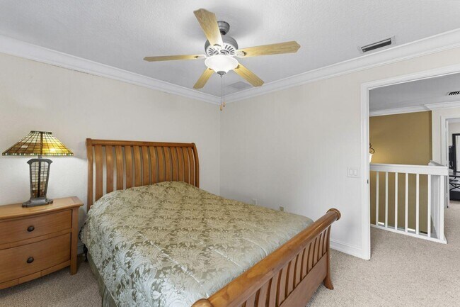 Building Photo - 8492 Breezy Oak Way