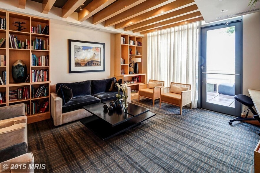 Building Photo - 475 K St NW