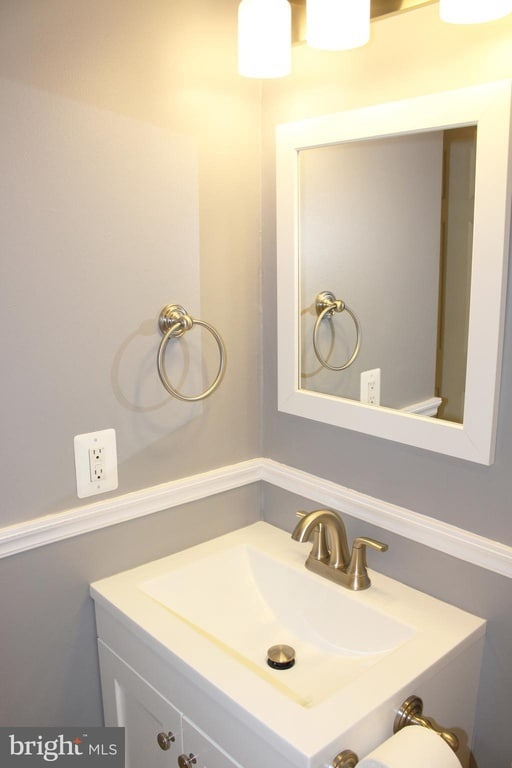 Building Photo - 2055 S Lincoln St