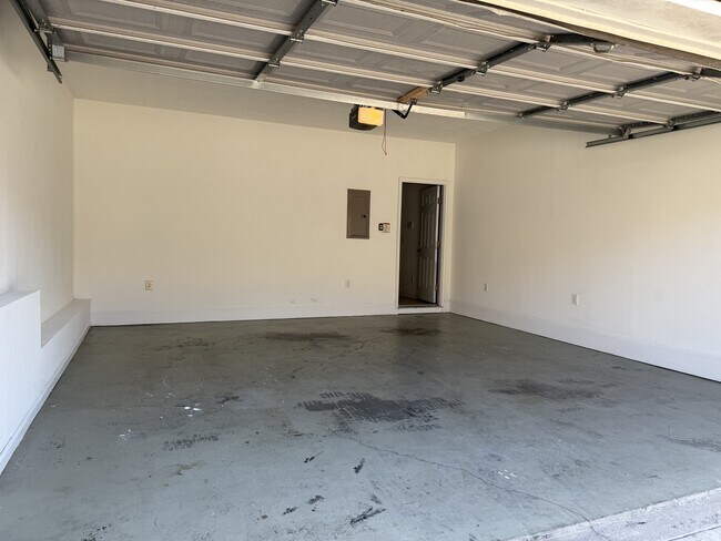 Building Photo - 4304 E Barcelona Way