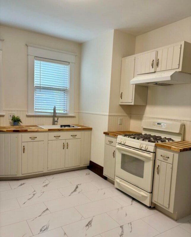 Building Photo - 1 Magnolia Terrace