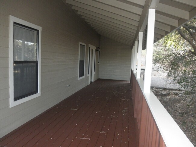 Building Photo - 3 bedroom/2.5 bath in Lake Wildwood, Penn ...