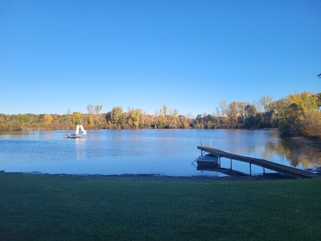 Building Photo - 11719 21 Mile Rd