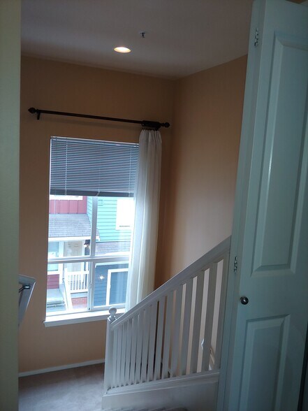 Building Photo - 9053 161st Ct NE