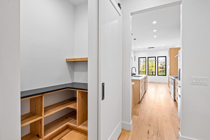 Building Photo - 32 Copper Mill Ct