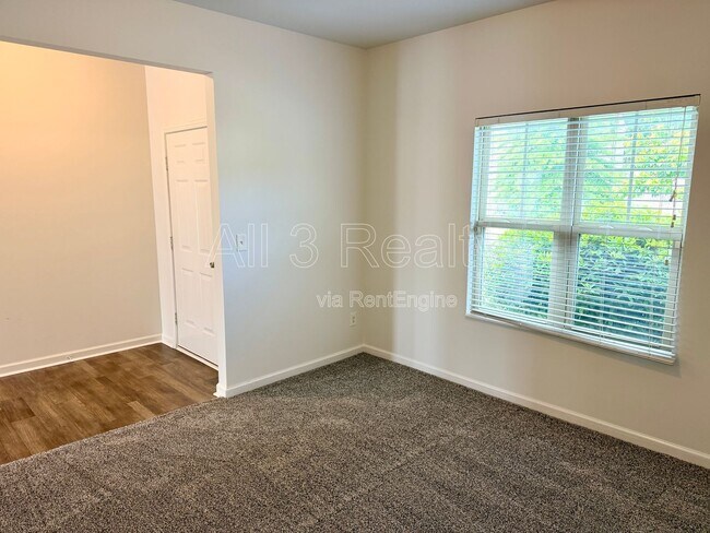 Building Photo - 6107 Heisler St