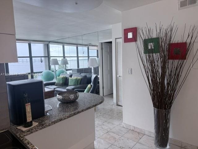 Building Photo - 1440 Brickell Bay Dr