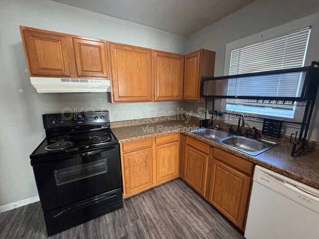 Building Photo - 3815 N Kentucky Ave