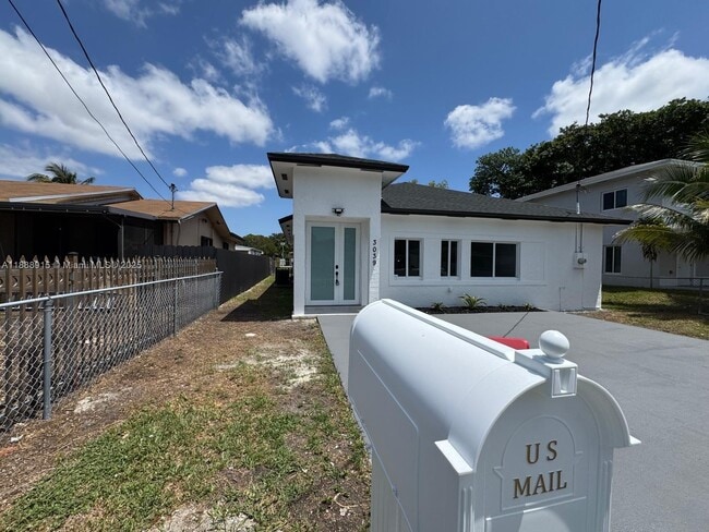 Primary Photo - 3039 NW 51st Terrace