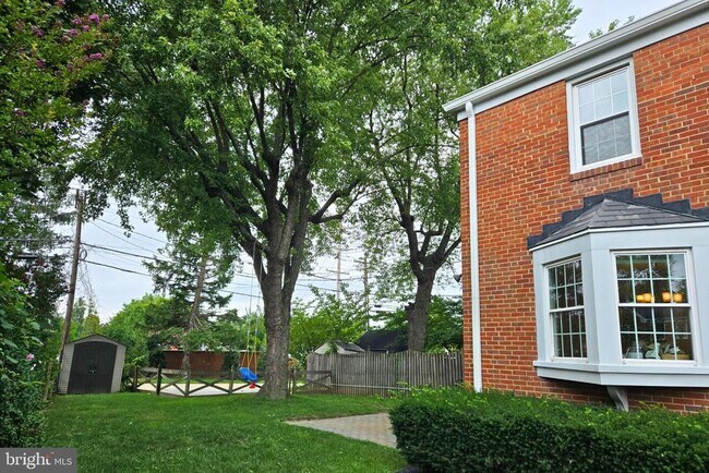 Building Photo - 8624 Drumwood Rd