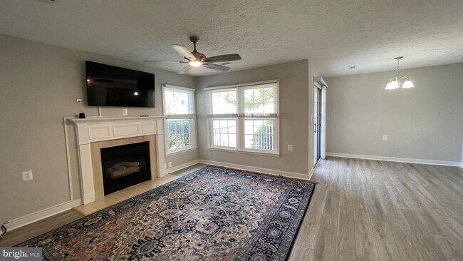 Building Photo - 11154 Summers Cove