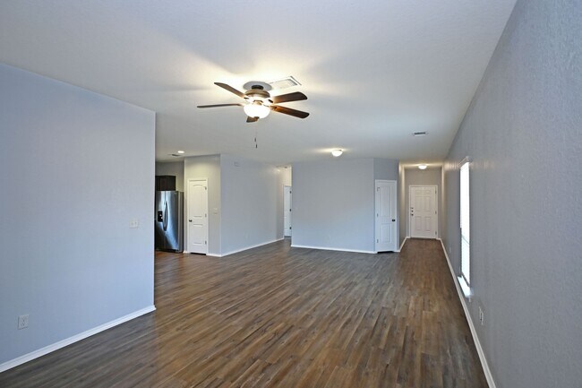Building Photo - 133 Buttercup Bnd