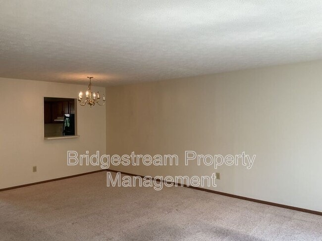 Building Photo - 4579 Burchdale St