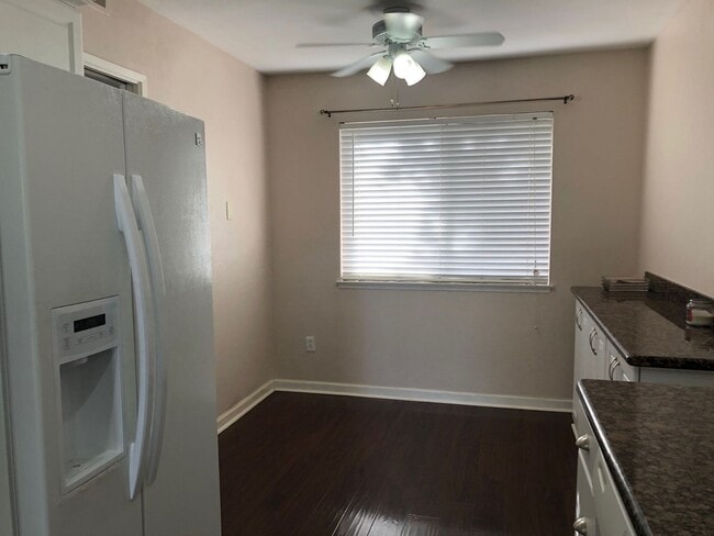 Building Photo - 12036 Caminito Campana