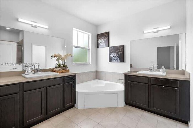 Building Photo - 11732 SW 243rd St