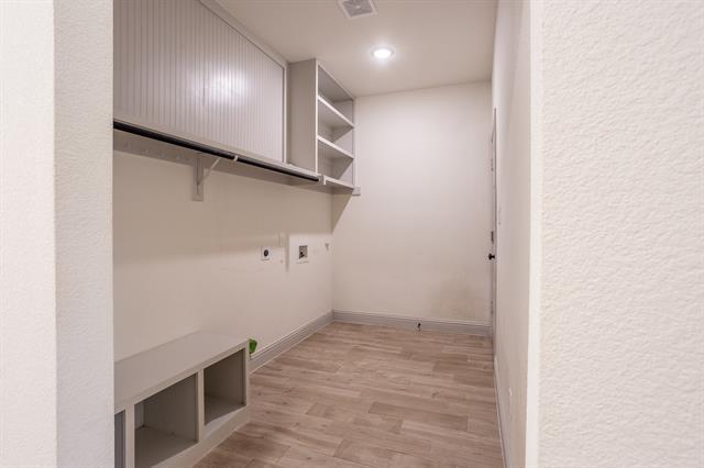 Building Photo - 5116 Stoneridge Dr