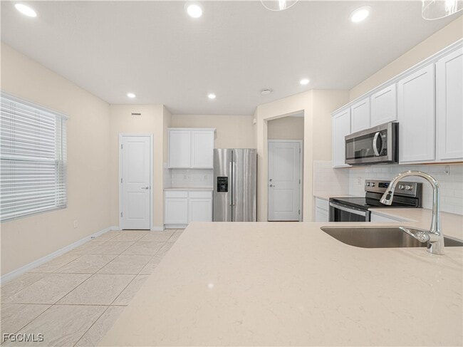 Building Photo - 4580 Sparkling Shell Ave