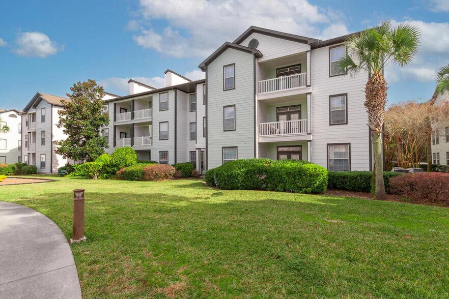 Building Photo - 4800 Seascape Way