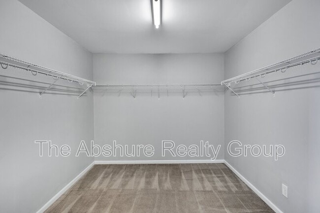 Building Photo - 3817 Althorp Drive