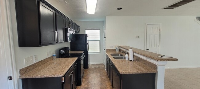 Building Photo - 1426 Ruthven St