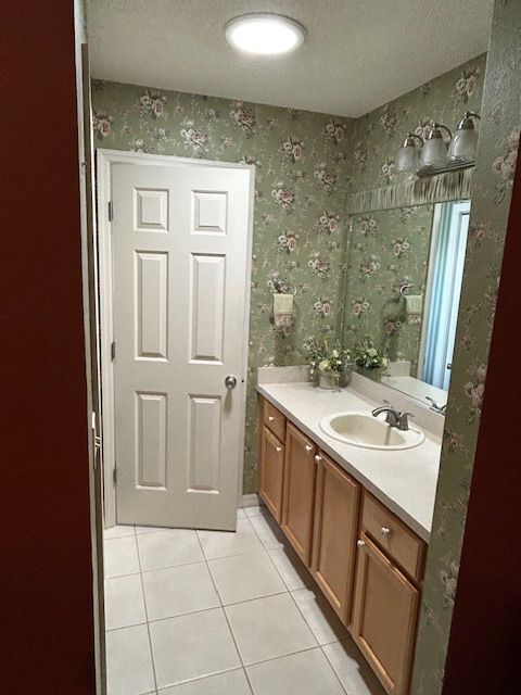 Building Photo - 2766 Privada Dr