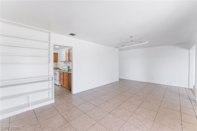 Building Photo - 1108 Tumbleweed Ave