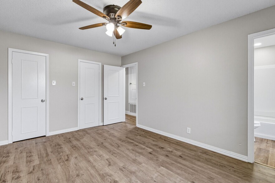 Building Photo - 32 Forest Dr