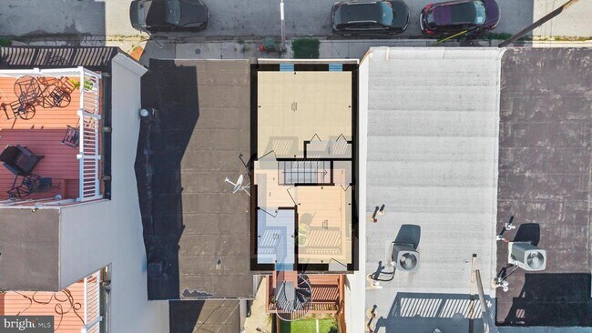 Building Photo - 1005 Baylis St