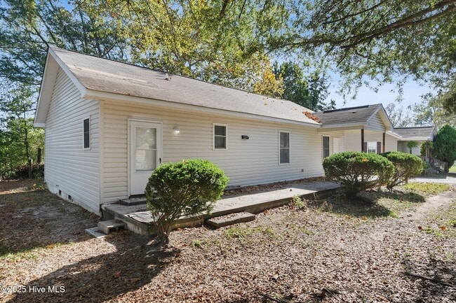 Building Photo - 116 Hannah Pickett 7th Ave