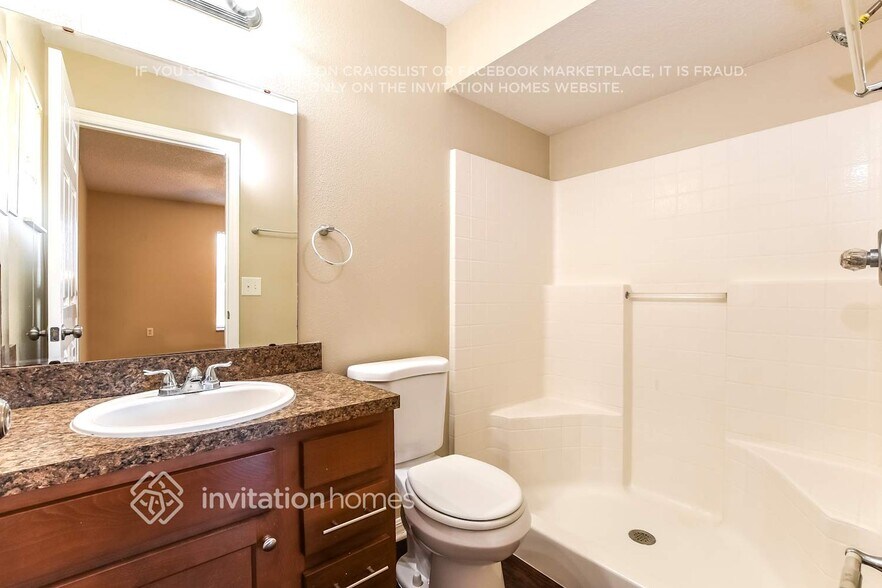 Building Photo - 2920 Bedford St