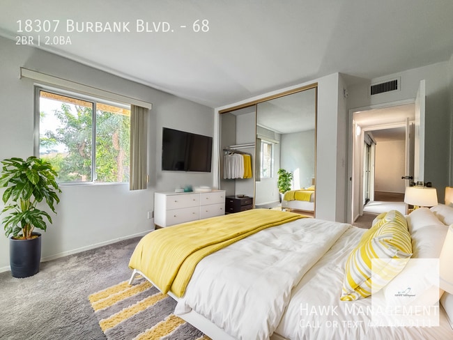 Building Photo - 18307 Burbank Blvd