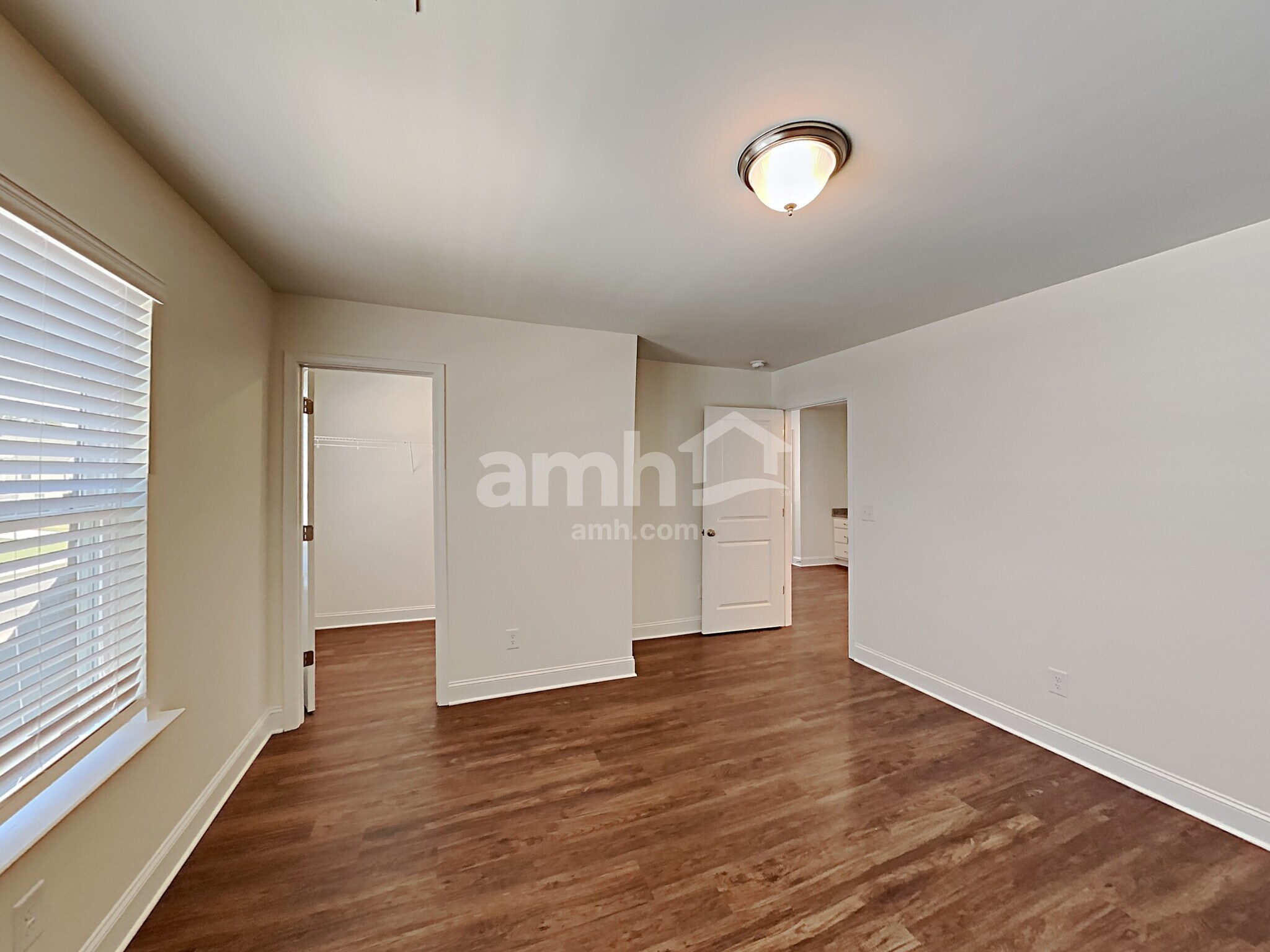 Building Photo - 406 Levon Ct