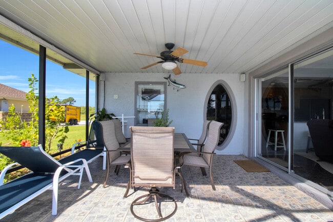 Building Photo - 4274 Gillot Blvd