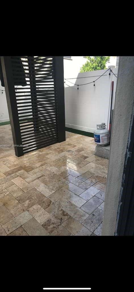 Building Photo - 10598 West 33rd Ct