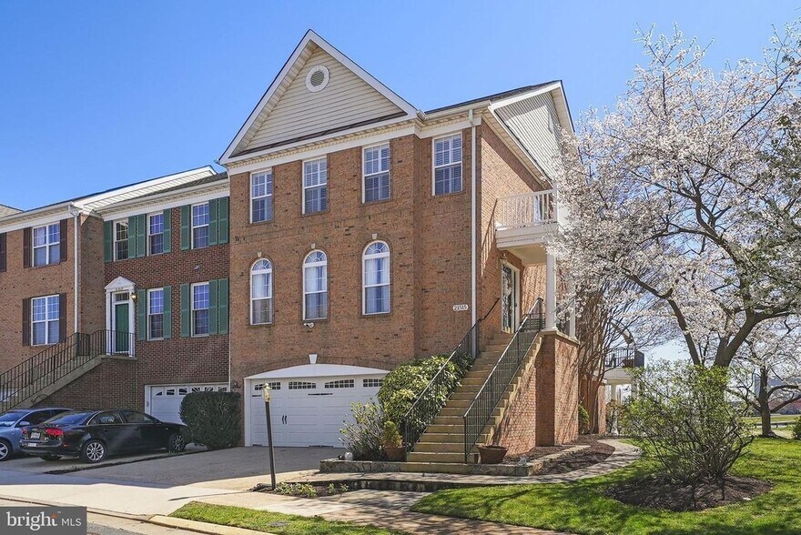 Building Photo - 21515 Trowbridge Sq