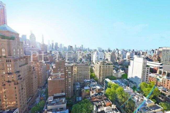 Building Photo - 1 bedroom in New York NY 10065
